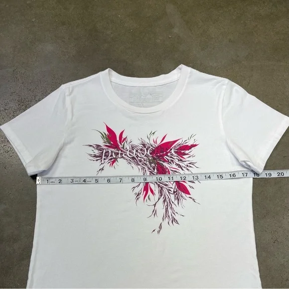 Y2K Patagonia Women’s Tribal Graphic T-Shirt M Organic Cotton USA Pink Tee - Picture 5 of 7